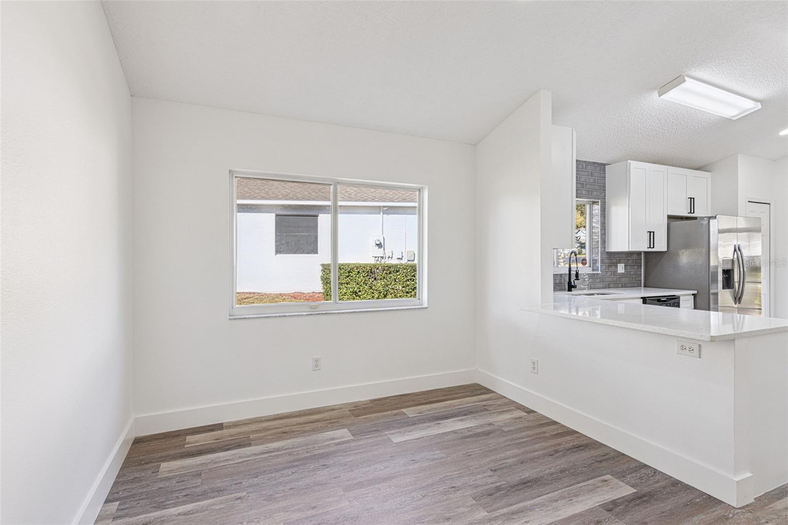 Image 11 of 77 For 3674 Doune Way