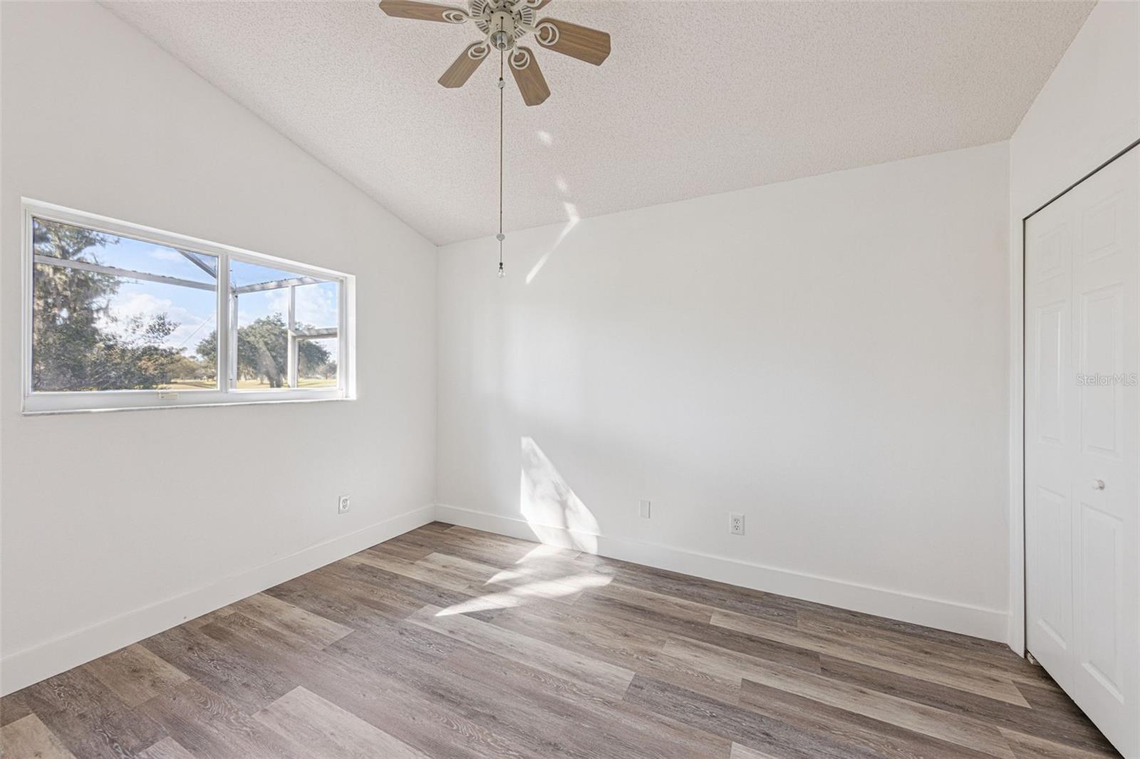 Image 17 of 77 For 3674 Doune Way