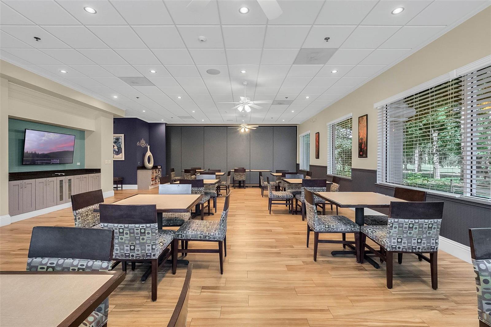 Image 53 of 77 For 3674 Doune Way