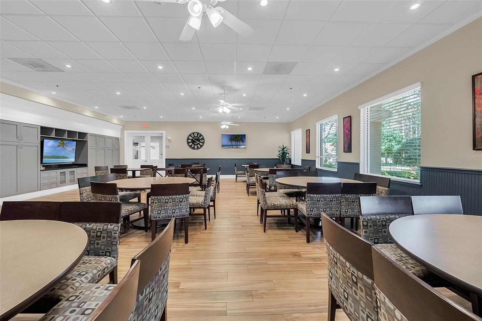 Image 54 of 77 For 3674 Doune Way