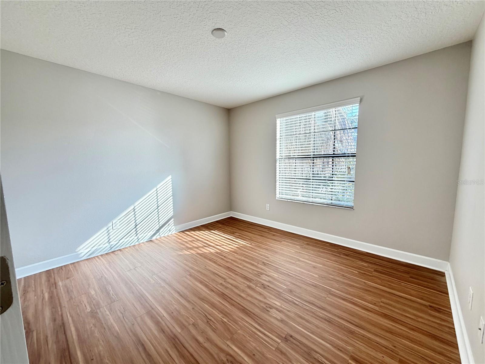 Image 11 of 41 For 2069 Nerva Road