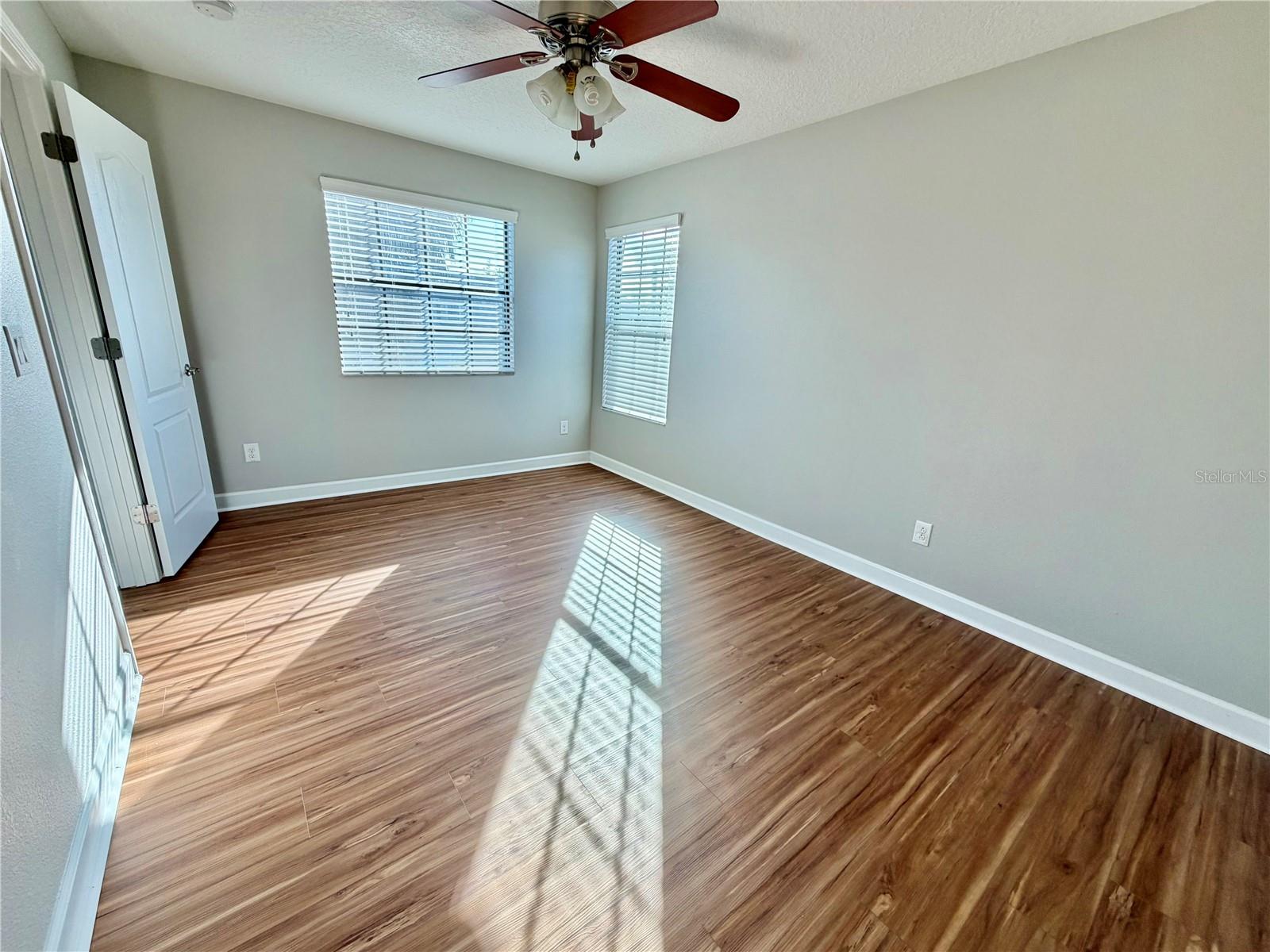 Image 13 of 41 For 2069 Nerva Road