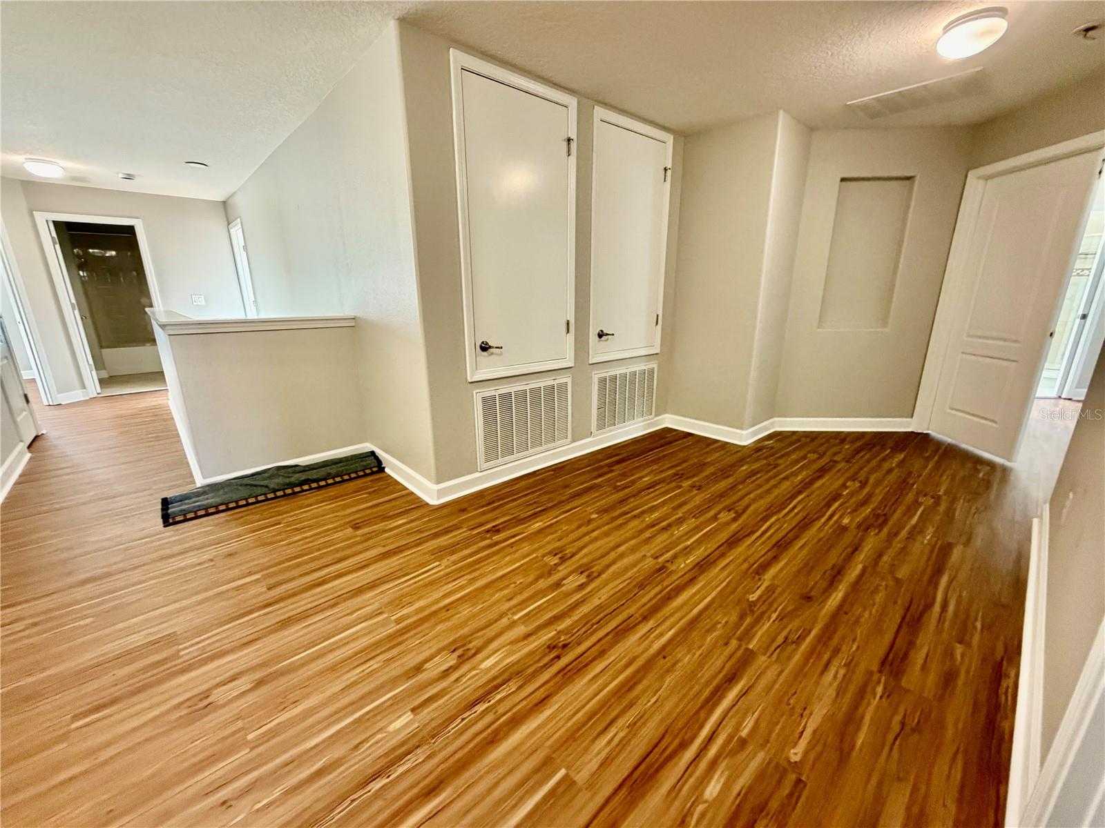 Image 20 of 41 For 2069 Nerva Road