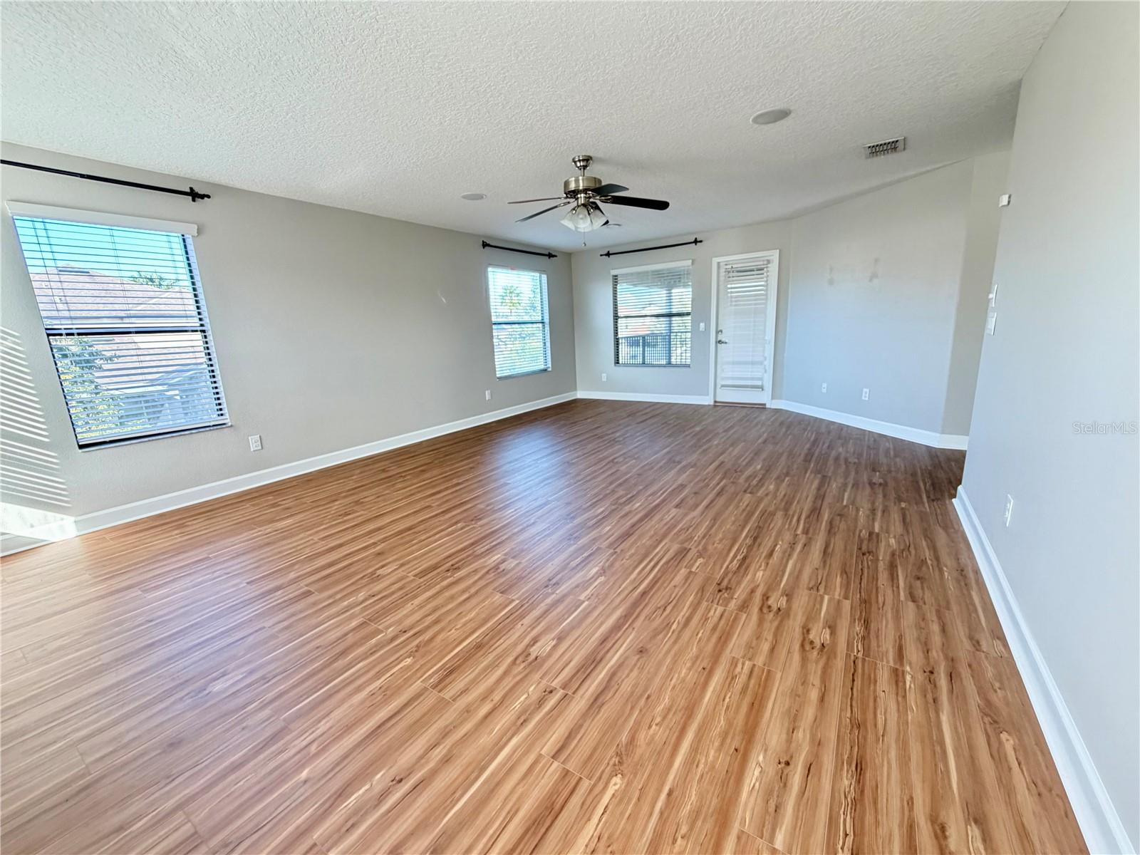 Image 22 of 41 For 2069 Nerva Road