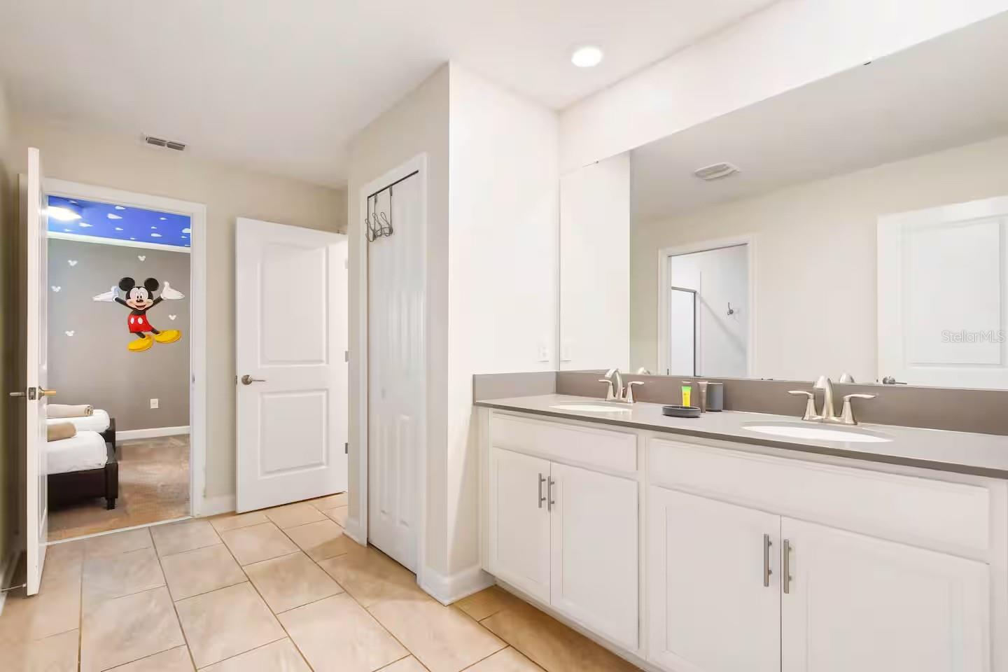 Image 18 of 34 For 4550 Narrative Lane