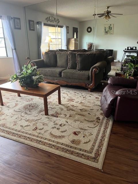 Image 3 of 7 For 3718 Thunderbird Hill Circle