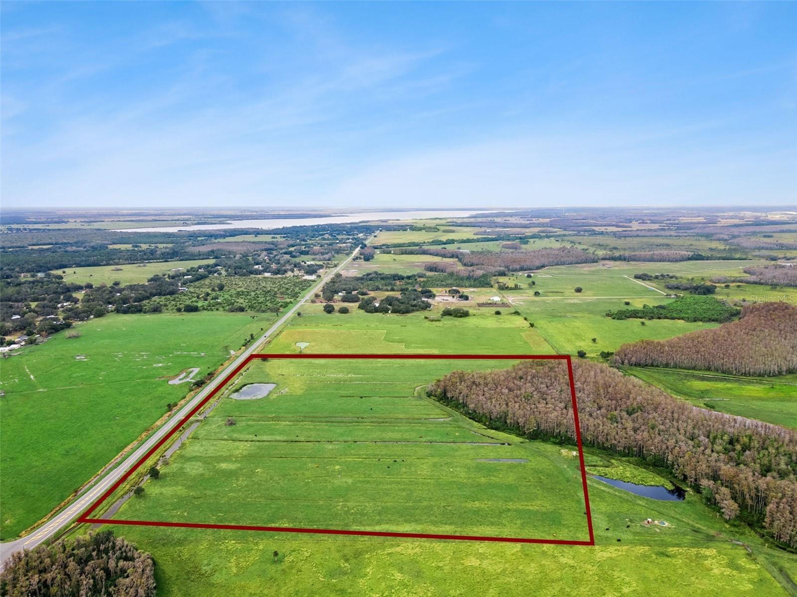 Listing photo id 12 for 1099 Canoe Creek Road