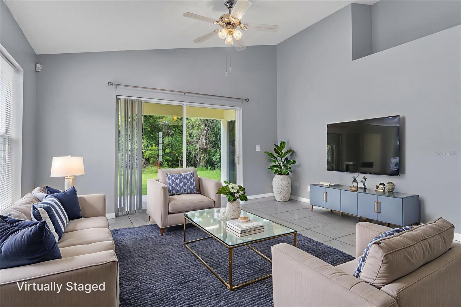 Image 12 of 53 For 4454 King Edward Drive