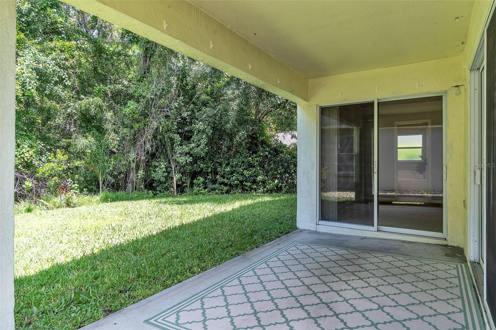 Image 37 of 53 For 4454 King Edward Drive