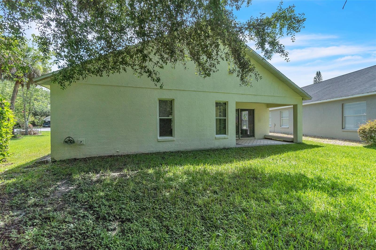 Image 40 of 53 For 4454 King Edward Drive