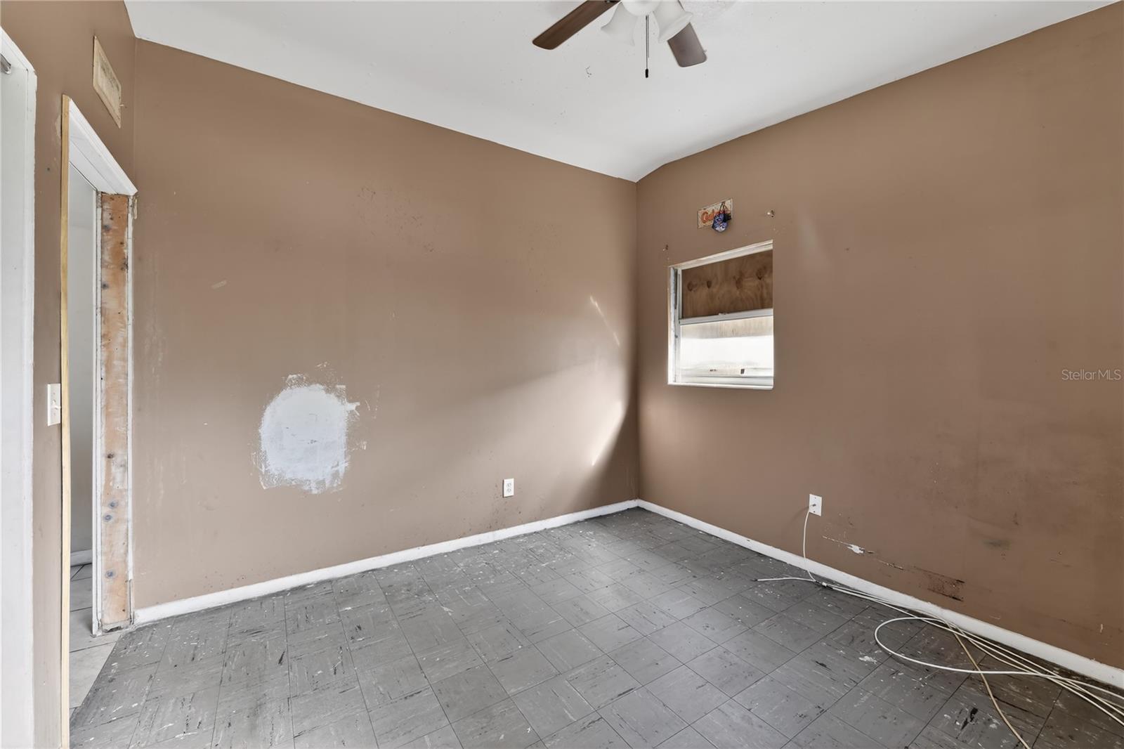 Image 13 of 30 For 1927 7th Avenue E