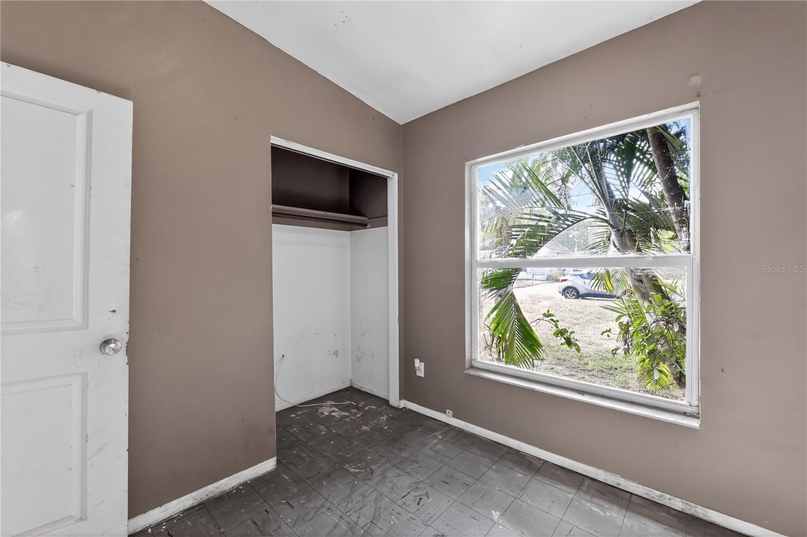 Image 16 of 30 For 1927 7th Avenue E