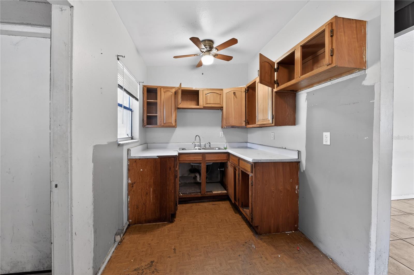 Image 4 of 30 For 1927 7th Avenue E