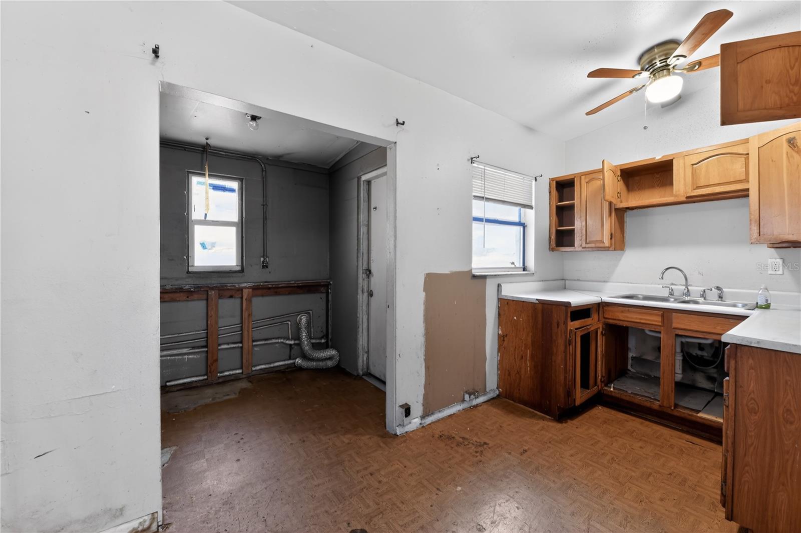 Image 6 of 30 For 1927 7th Avenue E