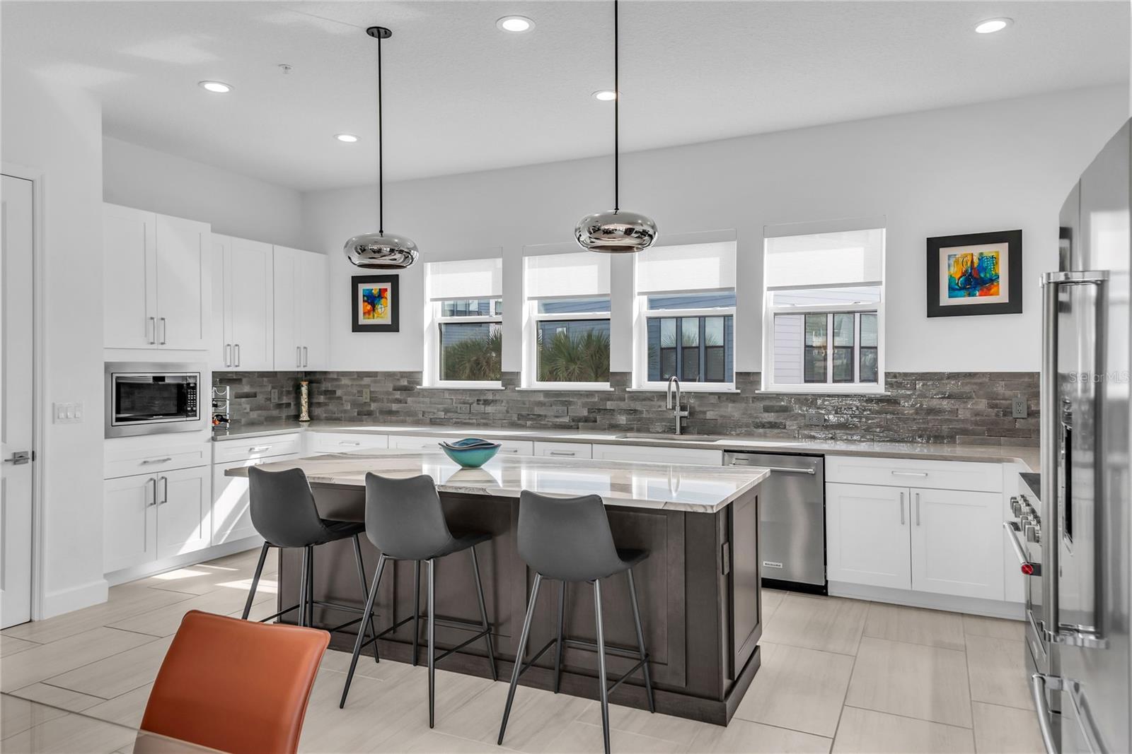 Image 18 of 55 For 2402 Addalia Alley