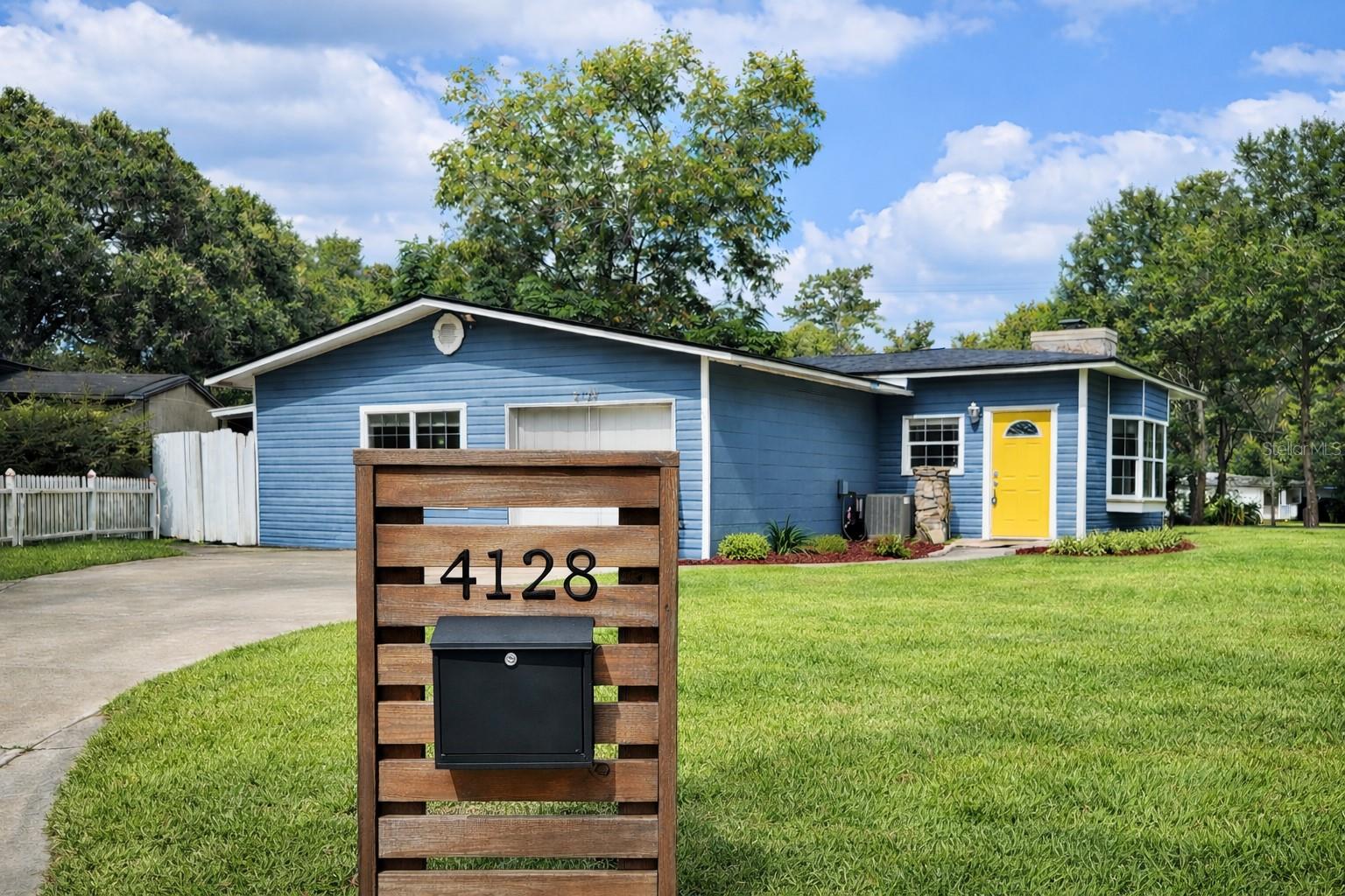 Image 2 of 12 For 4128 Arcot Circle