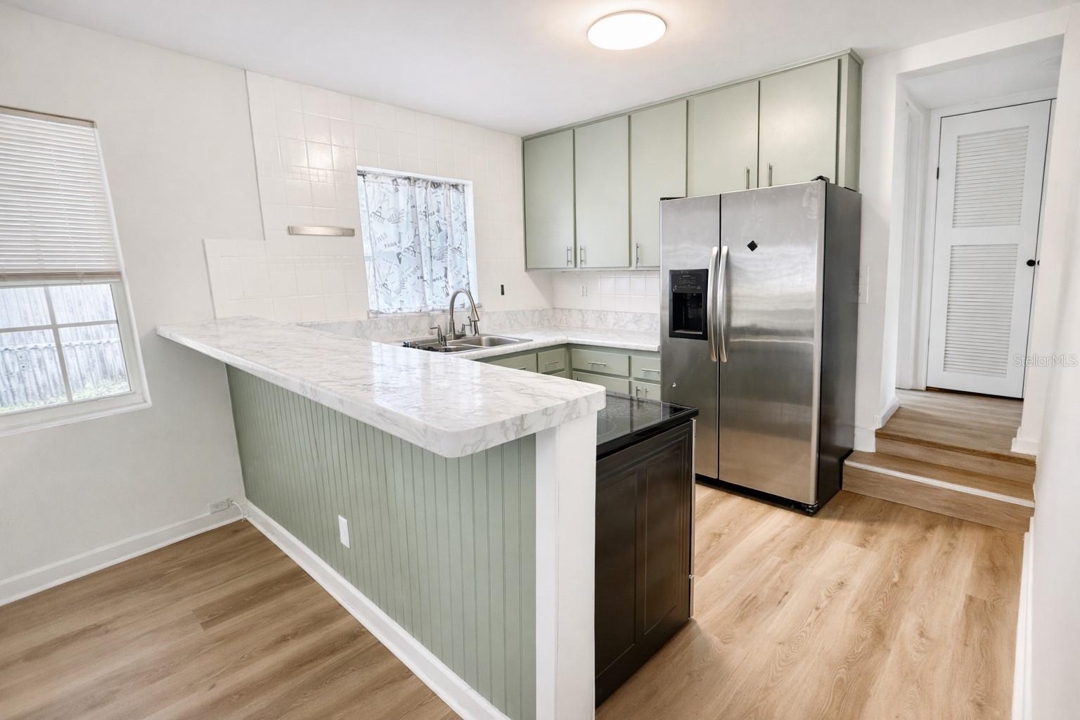 Image 3 of 12 For 4128 Arcot Circle