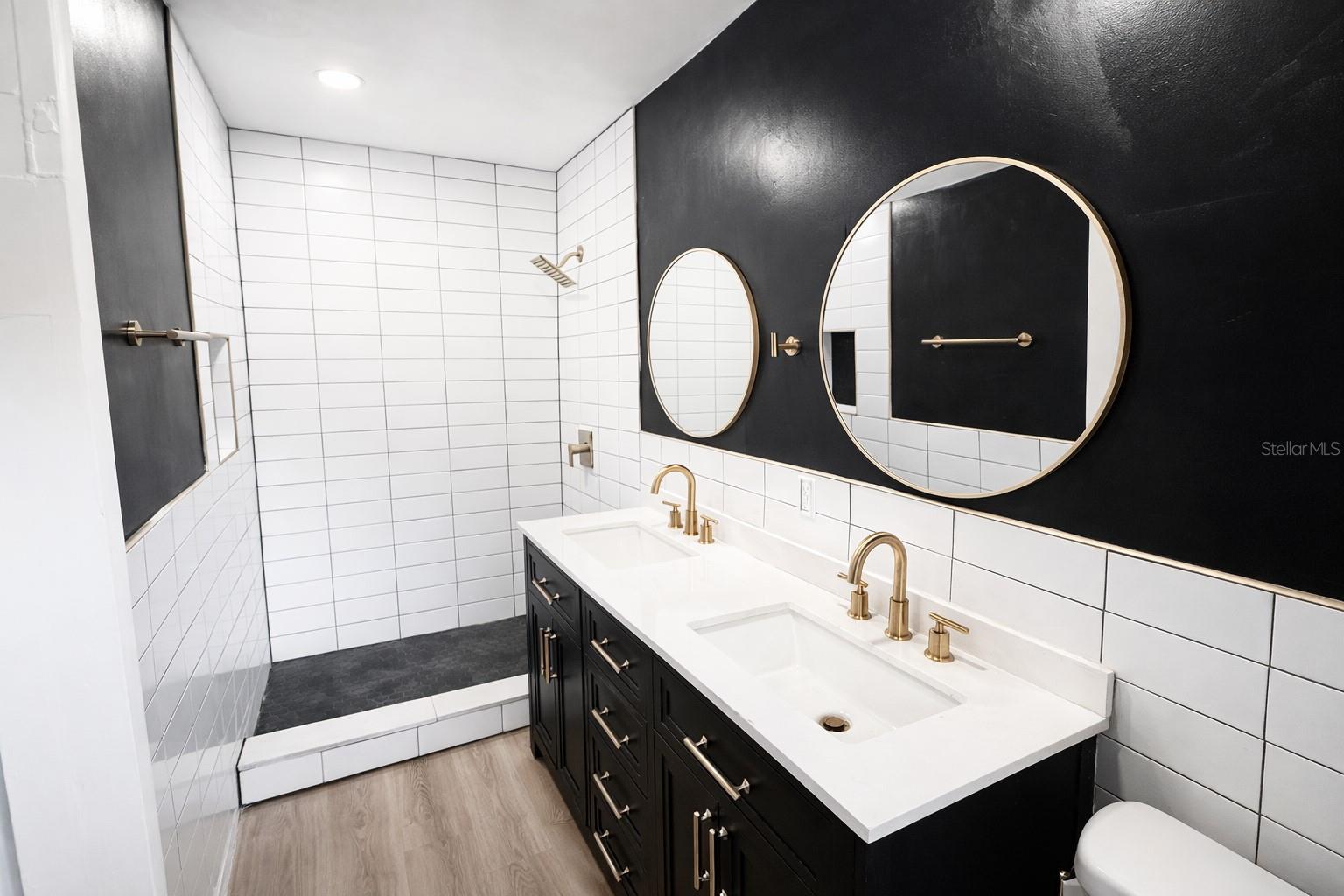 Image 5 of 12 For 4128 Arcot Circle