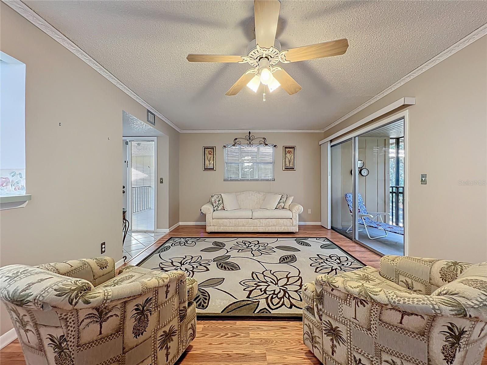 Image 11 of 77 For 130 Jasmine Woods Court 10d