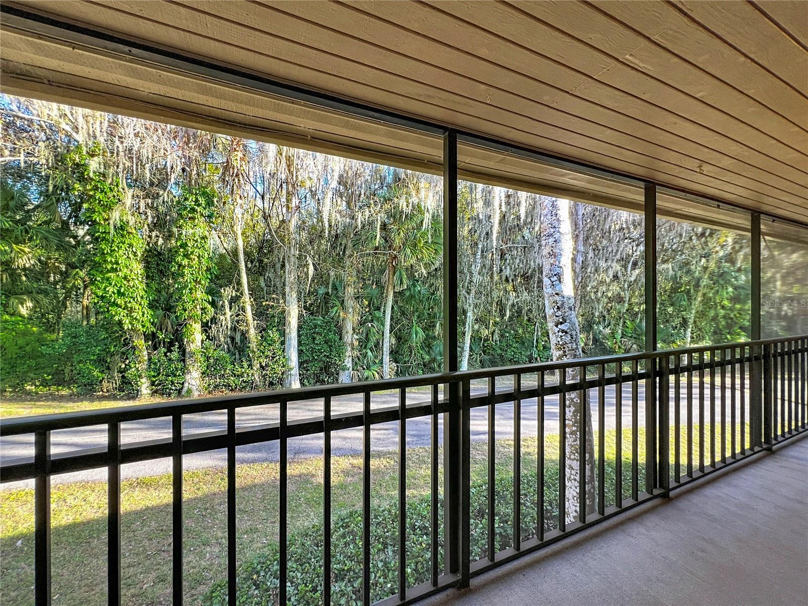 Image 40 of 77 For 130 Jasmine Woods Court 10d