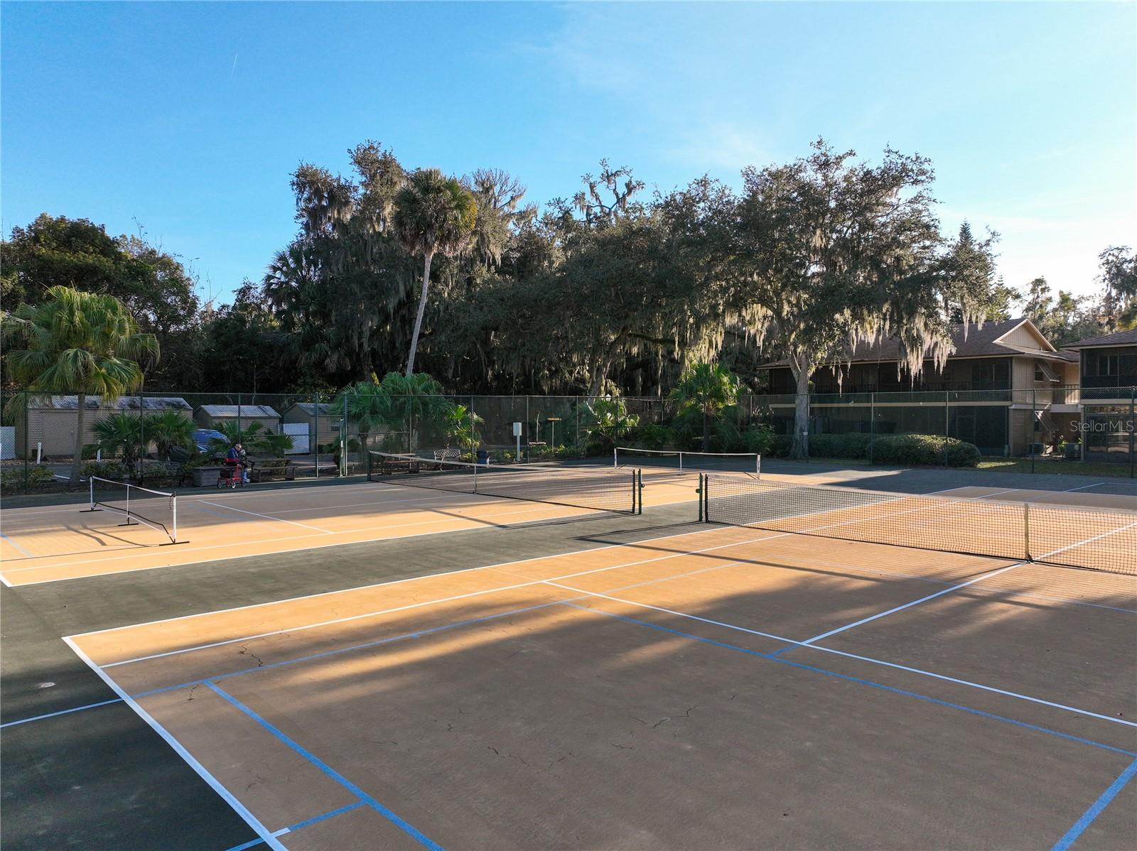 Image 49 of 77 For 130 Jasmine Woods Court 10d