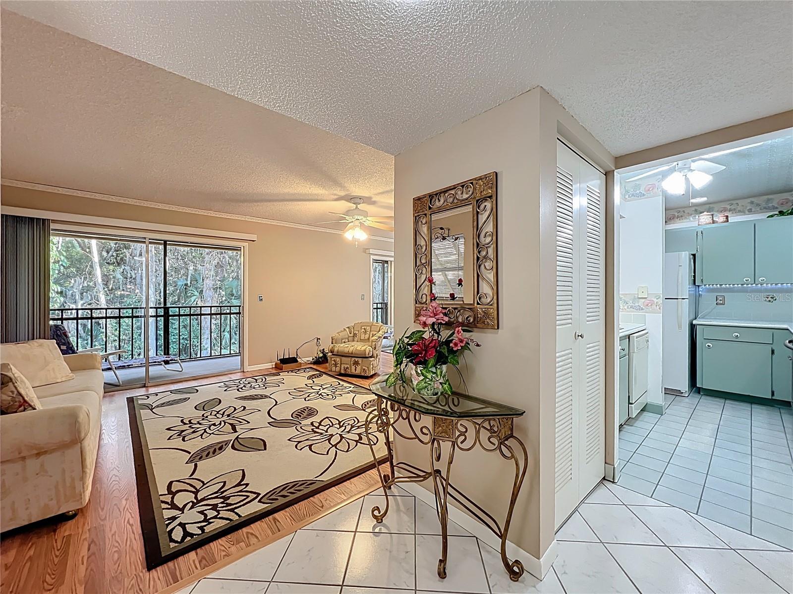 Image 6 of 77 For 130 Jasmine Woods Court 10d