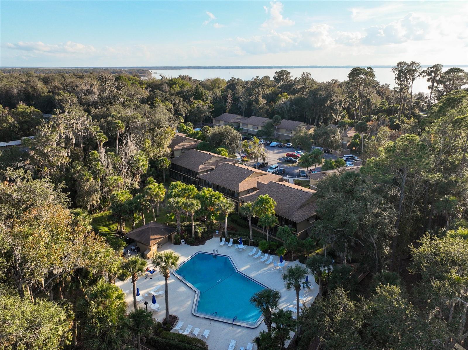 Image 61 of 77 For 130 Jasmine Woods Court 10d