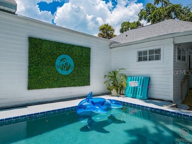 Image 21 of 25 For 301 Live Oak Street