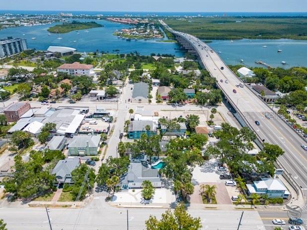 Image 25 of 25 For 301 Live Oak Street