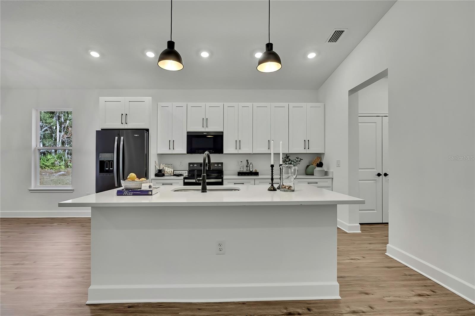 Image 10 of 50 For 15393 Myland Road