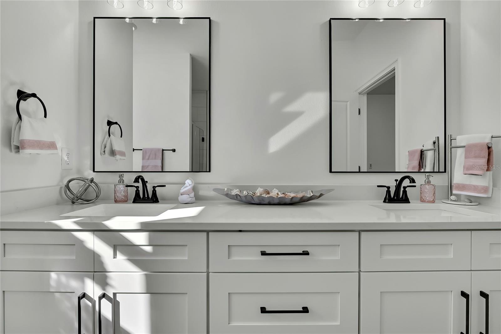 Image 24 of 50 For 15393 Myland Road