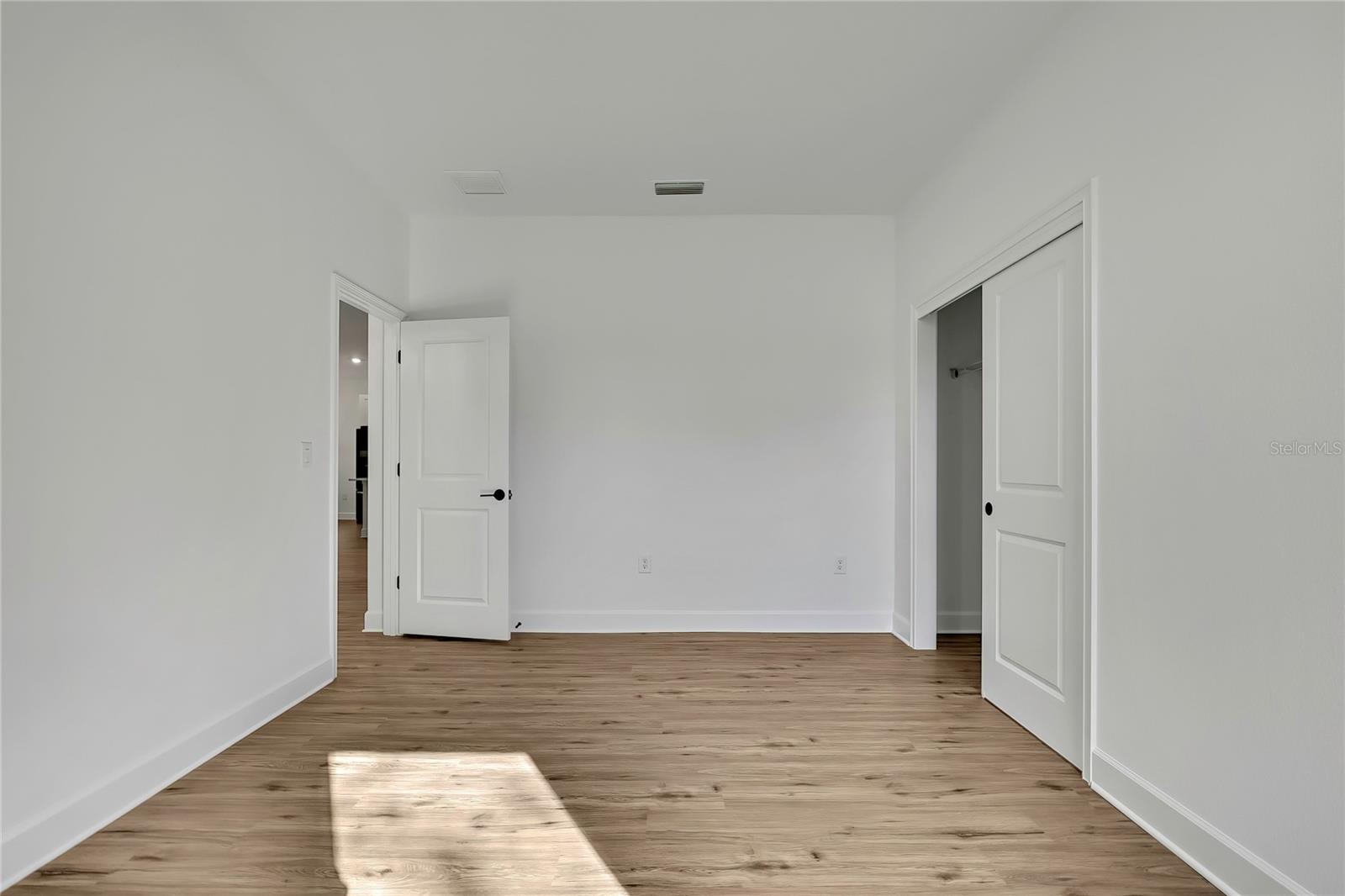 Image 36 of 50 For 15393 Myland Road