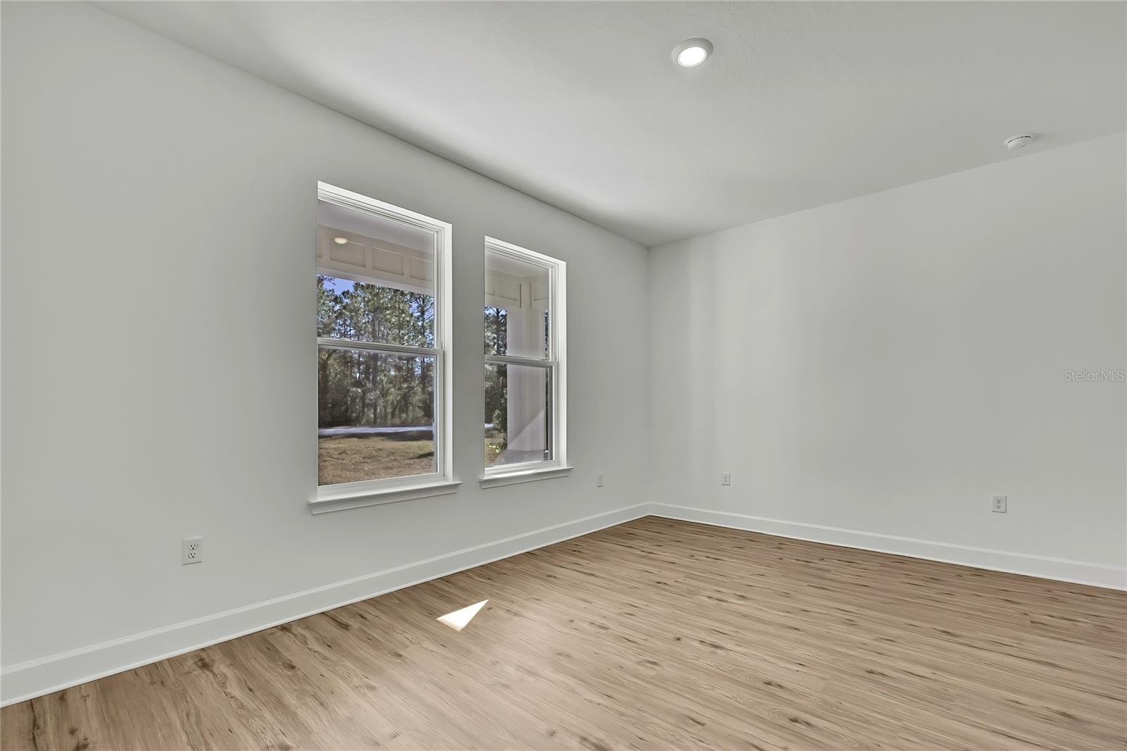 Image 39 of 50 For 15393 Myland Road