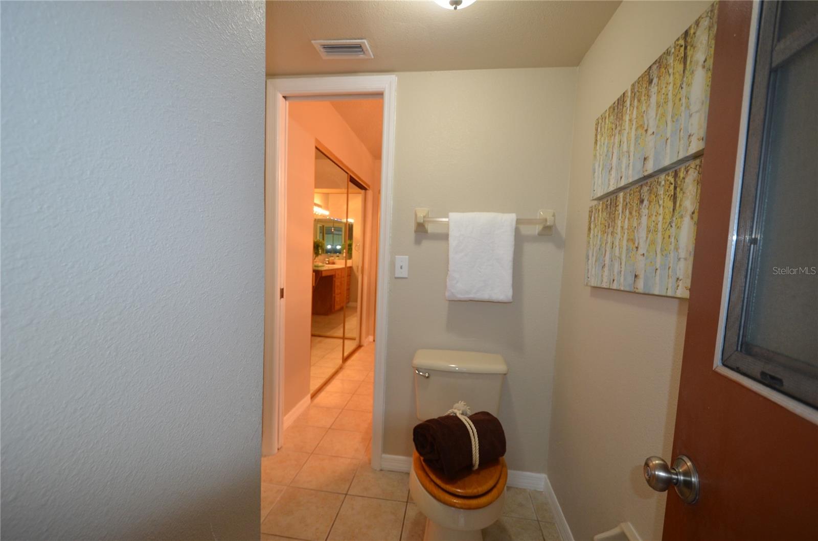 Image 15 of 23 For 5057 Bermuda Circle 15