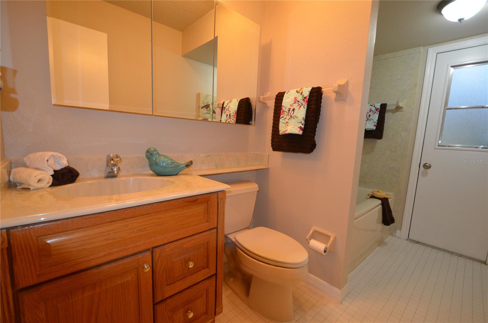 Image 19 of 23 For 5057 Bermuda Circle 15