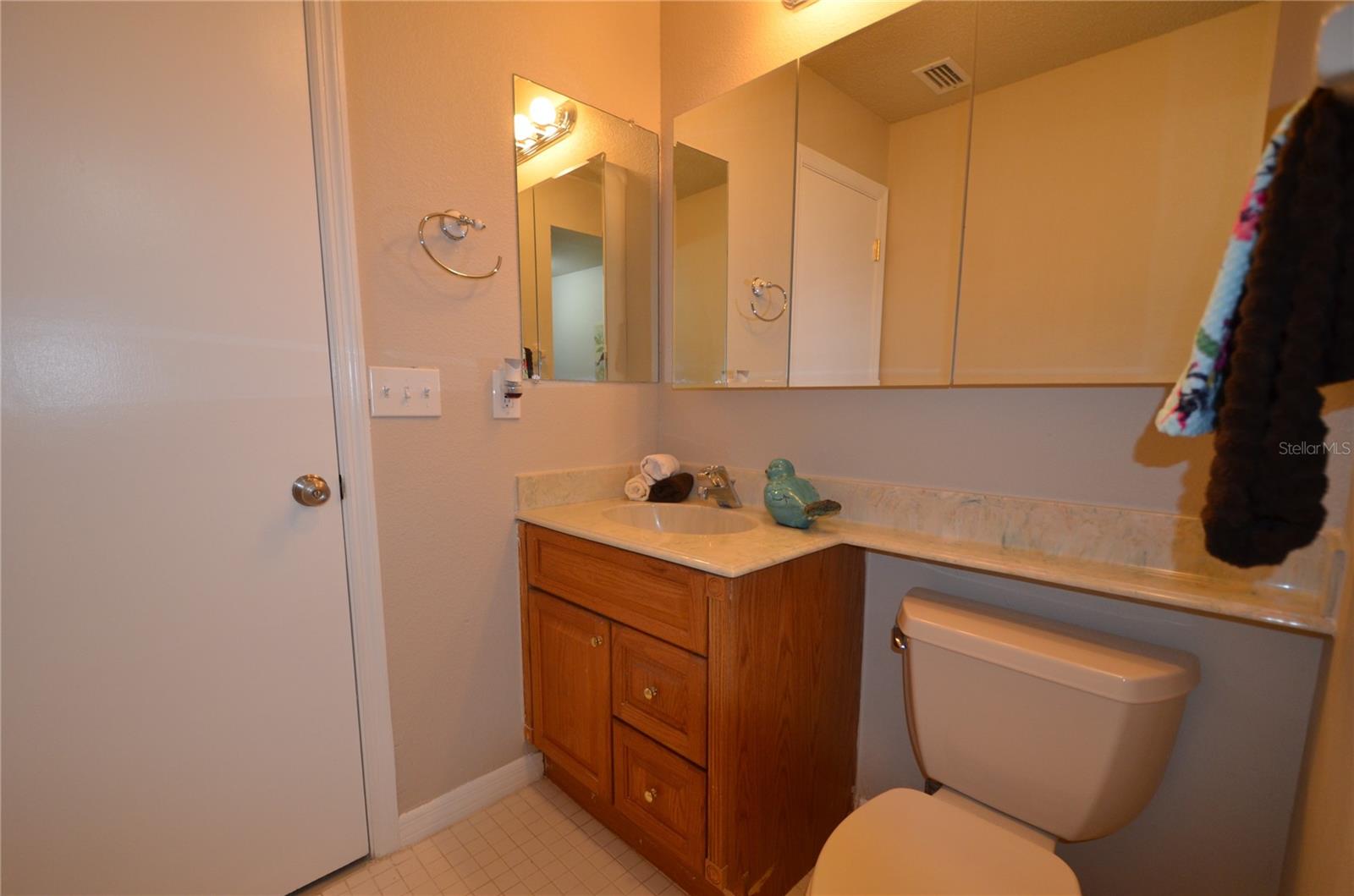 Image 20 of 23 For 5057 Bermuda Circle 15