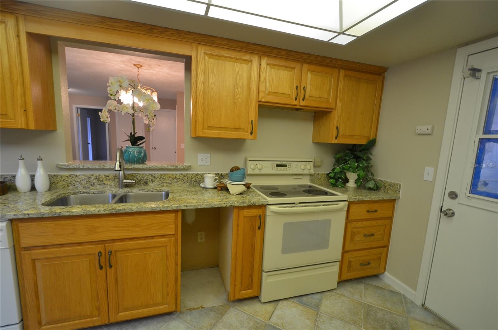 Image 6 of 23 For 5057 Bermuda Circle 15