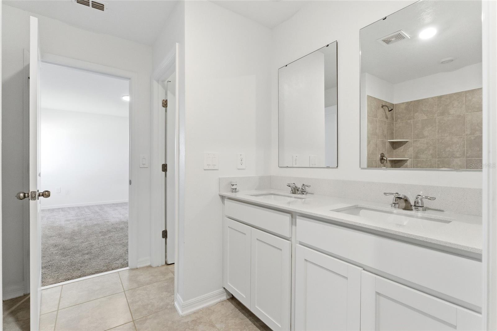 Image 17 of 21 For 1195 Tyler Loop