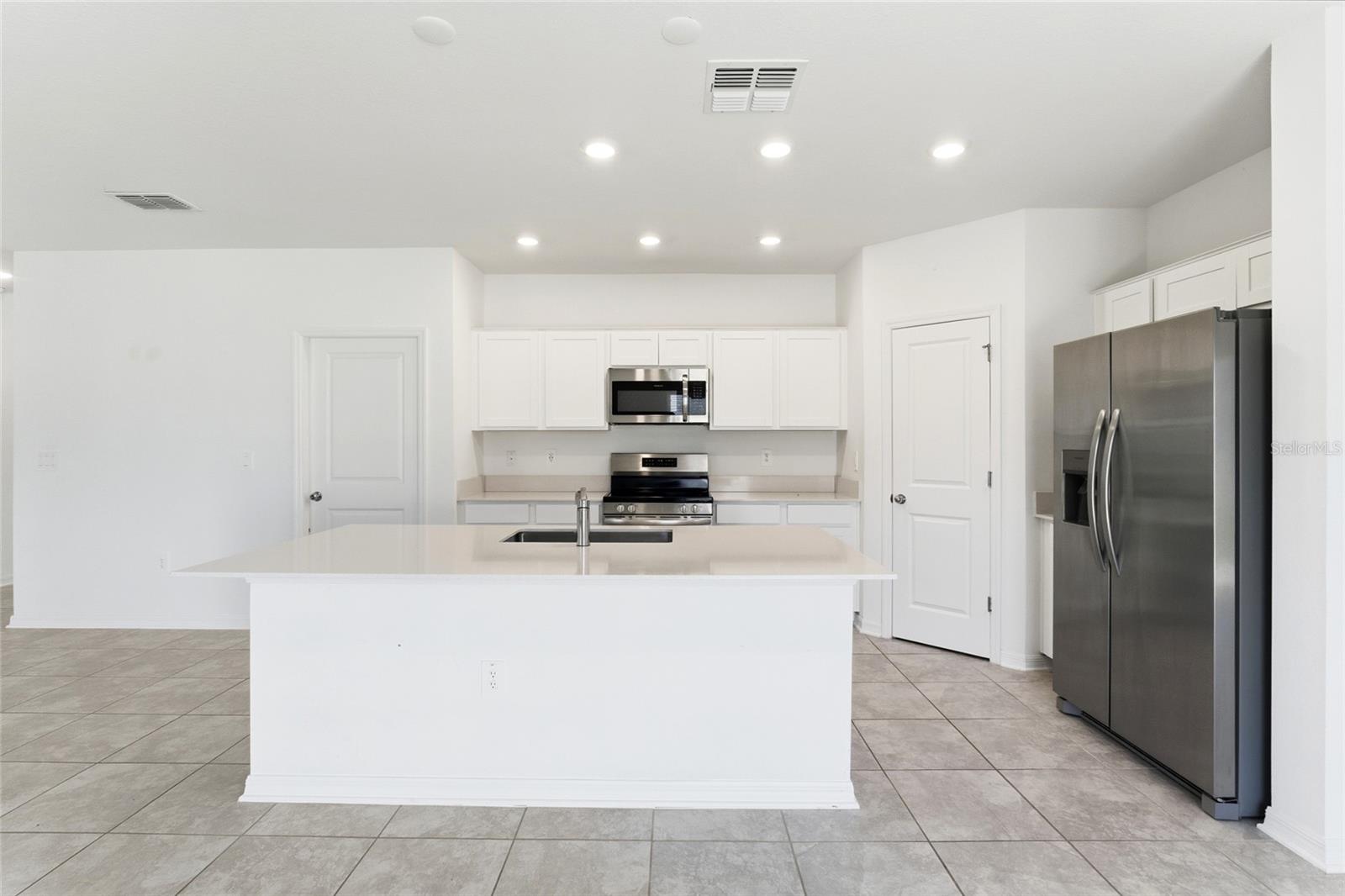 Image 7 of 21 For 1195 Tyler Loop