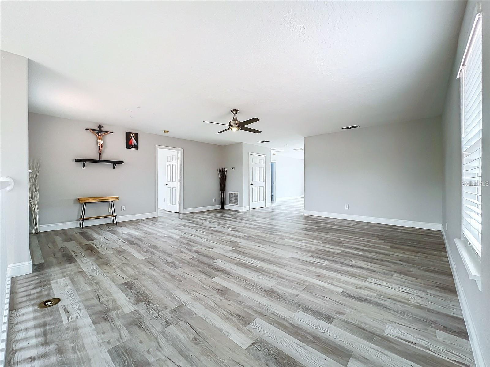 Image 28 of 51 For 5356 Watervista Drive