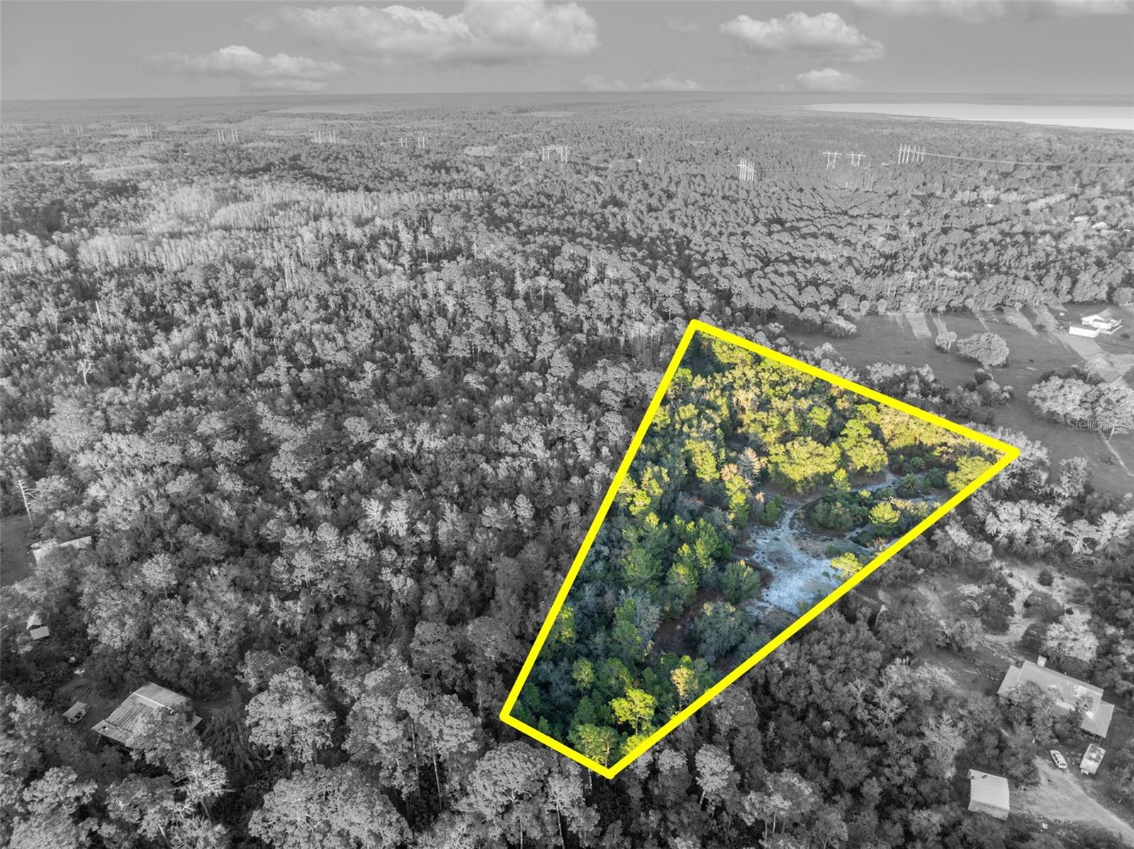 Image 2 of 11 For Willow Pond Lane