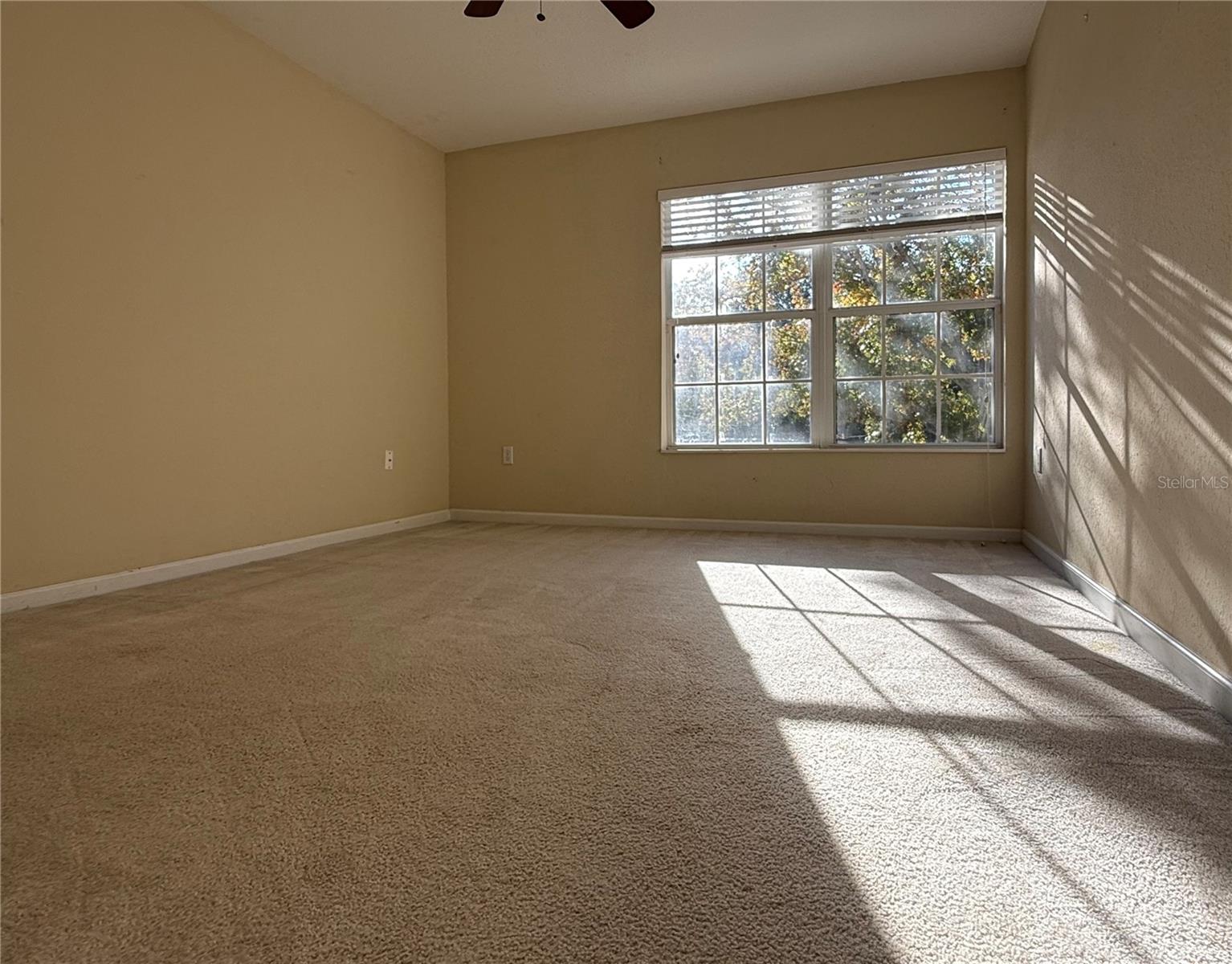 Image 19 of 31 For 2763 Metro Sevilla Drive 110