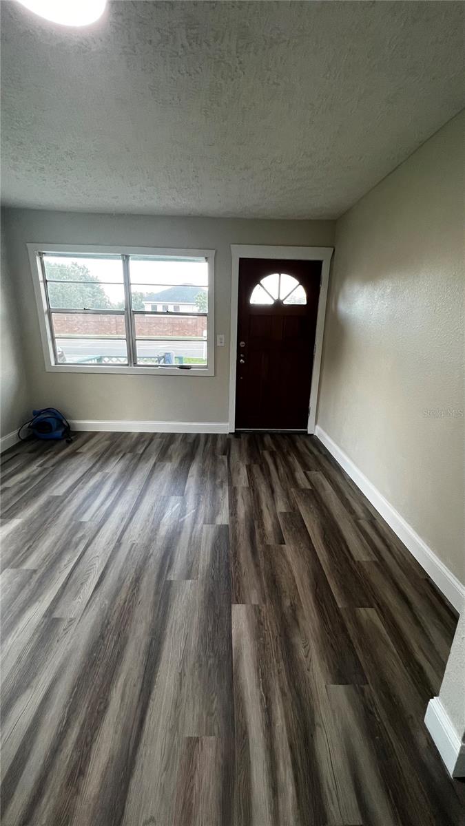 Image 24 of 24 For 1658 Hempel Avenue