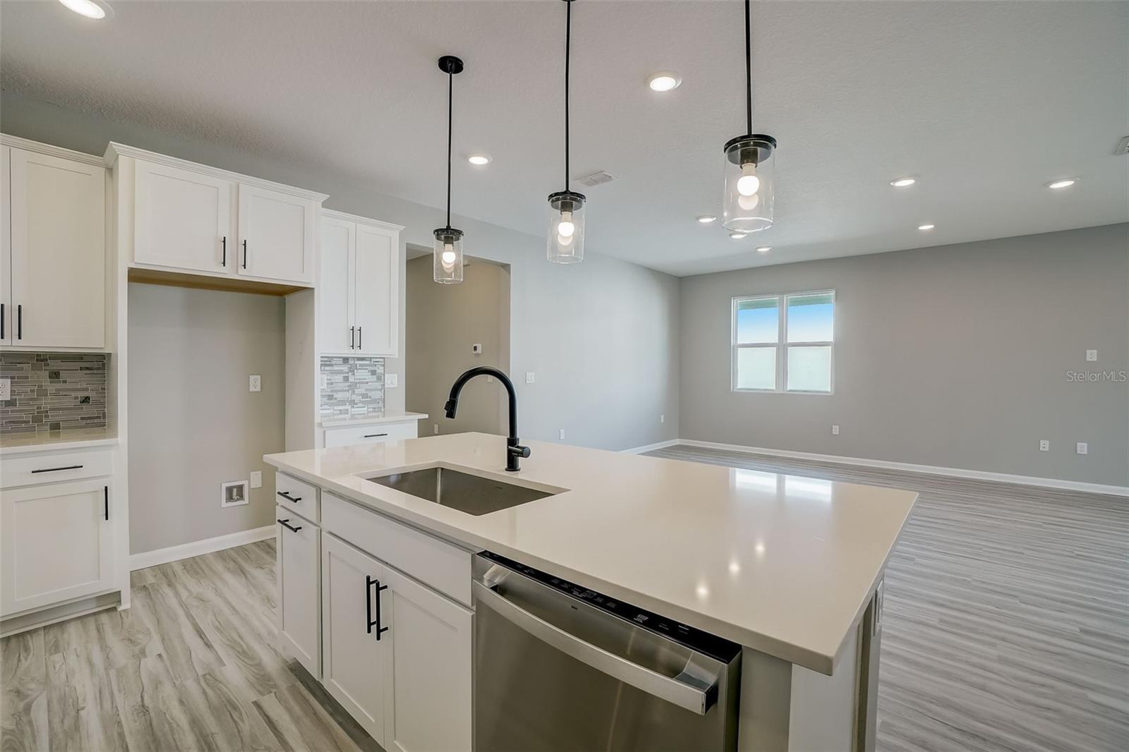 Image 14 of 48 For 1016 Griffon Avenue