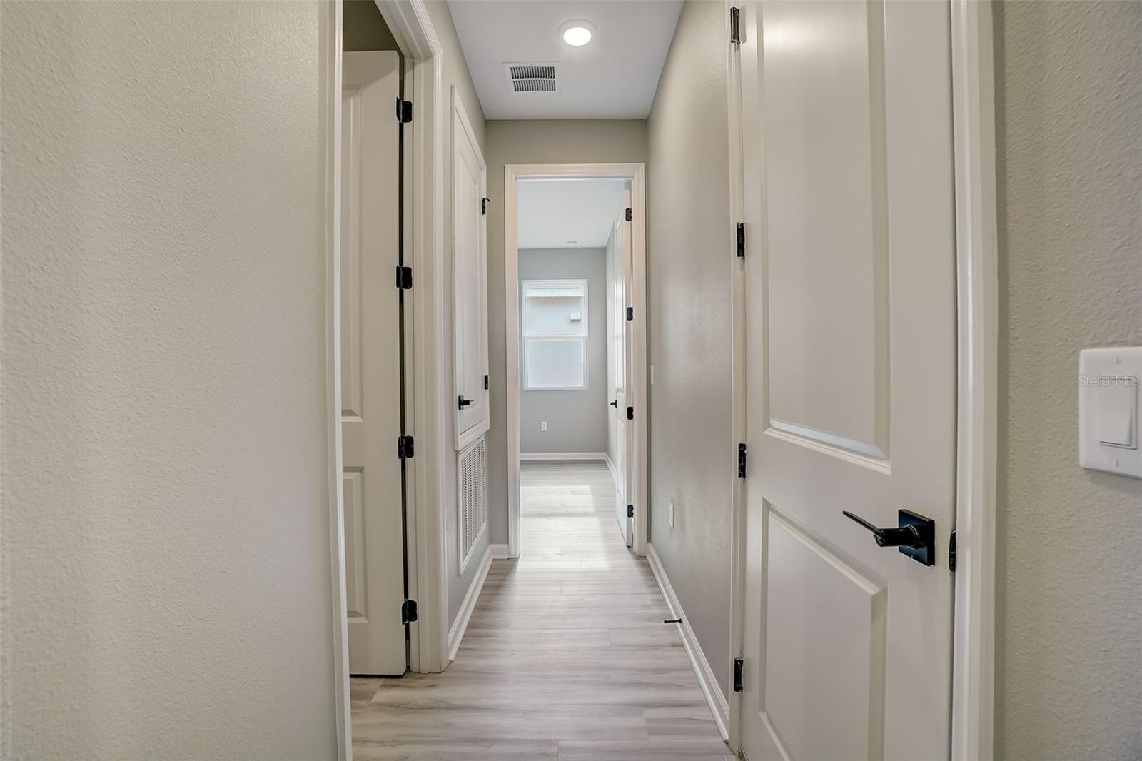 Image 22 of 48 For 1016 Griffon Avenue