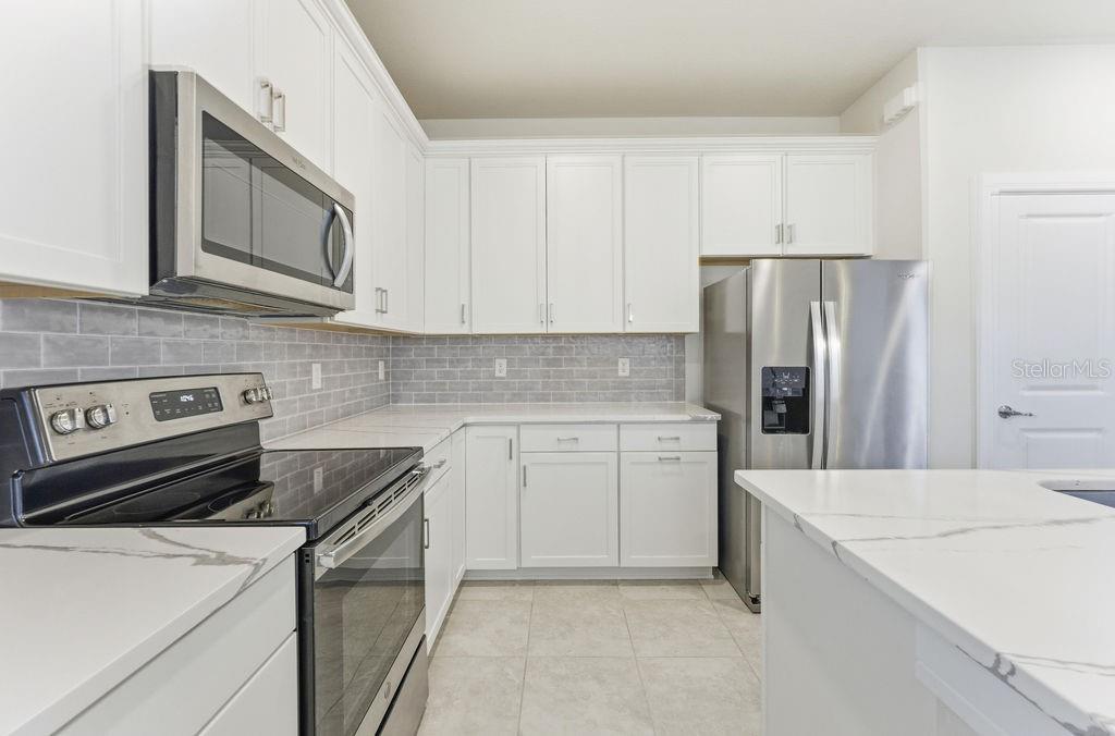 Image 12 of 50 For 14037 Kauai Drive