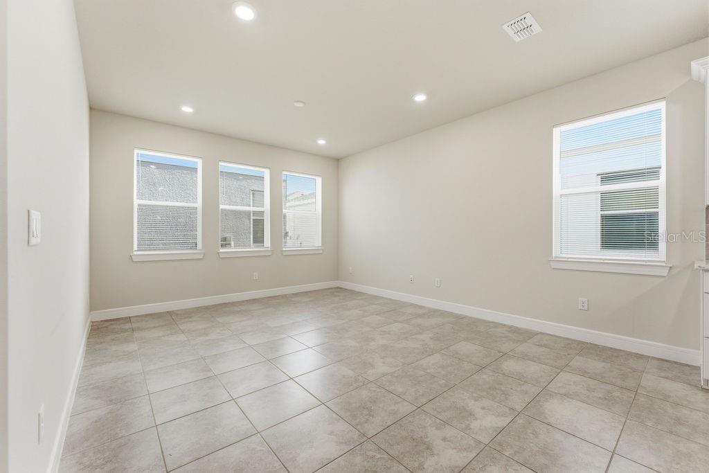 Image 16 of 50 For 14037 Kauai Drive