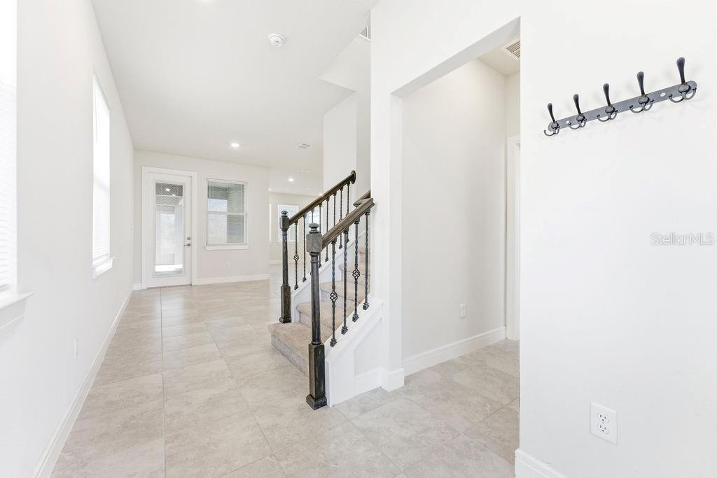 Image 7 of 50 For 14037 Kauai Drive