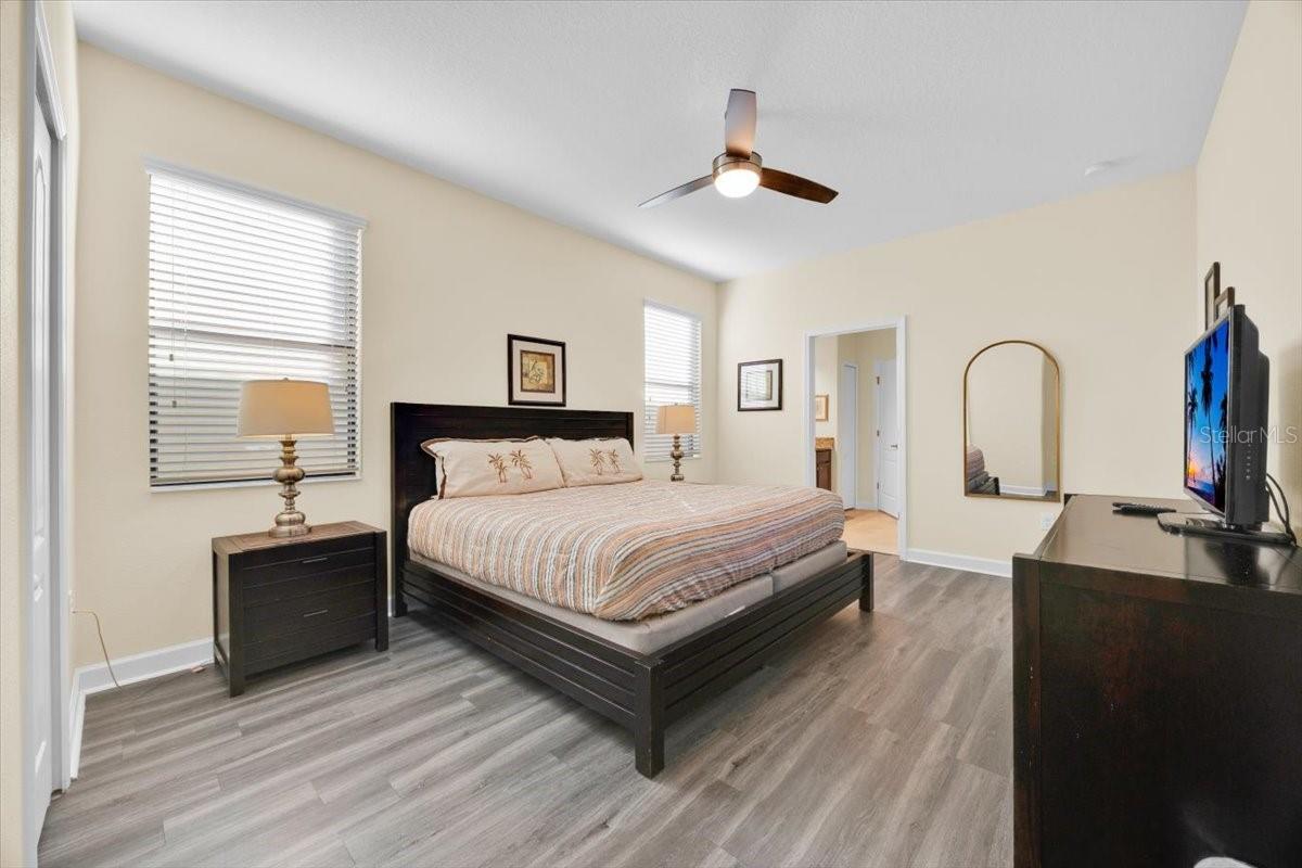 Image 11 of 43 For 9032 Shadow Mountain Street