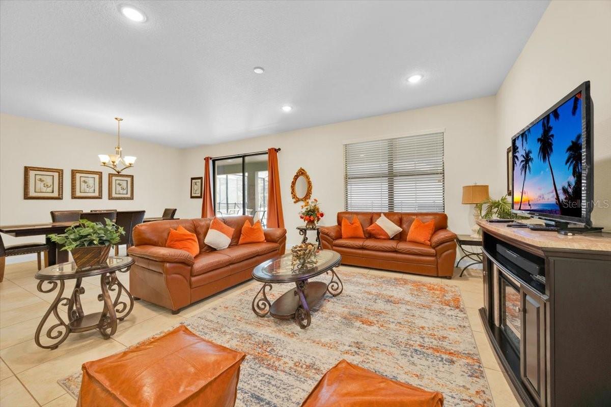 Image 15 of 43 For 9032 Shadow Mountain Street